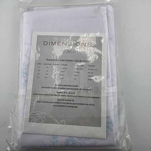 Vintage Dimensions Daisy Monogram Pillow Cases Embroidery Kit Standard Size - Picture 3 of 3